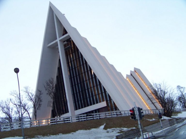 Noruega ha roto lazos con su iglesia estatal: ¿qué sucederá ahora?
