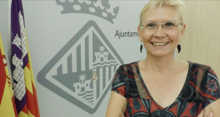 “El evangelio nos enseña a servir a todos por igual, sin distinción” “El evangelio nos enseña a servir a todos por igual, sin distinción”