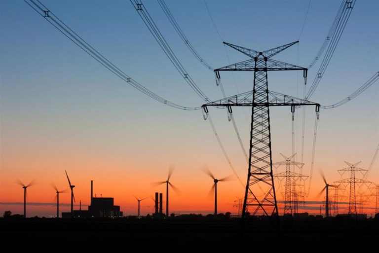 Más energía eléctrica, por favor…