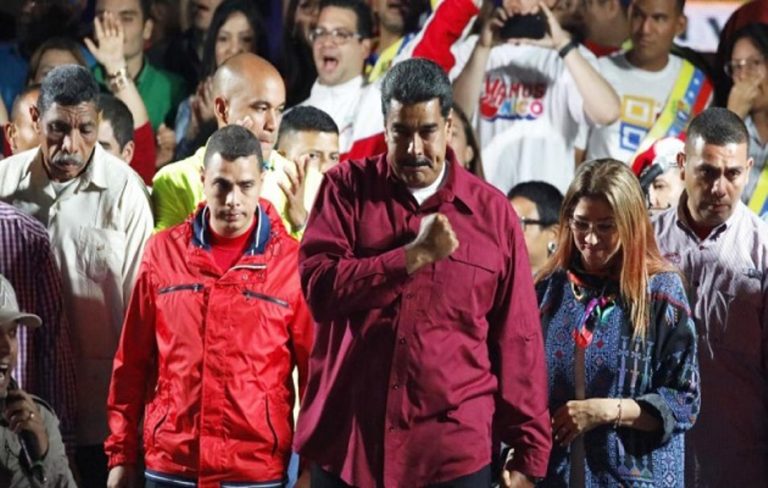 Maduro vence en las elecciones con menos participación de la historia venezolana