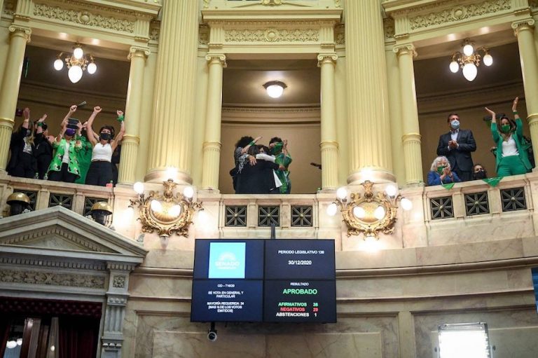 Argentina aprueba la ley del aborto