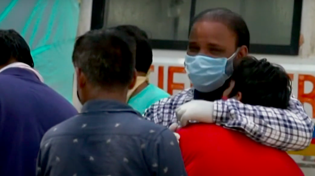 “Este momento es como un tsunami, como una gran ola que golpea a la India”